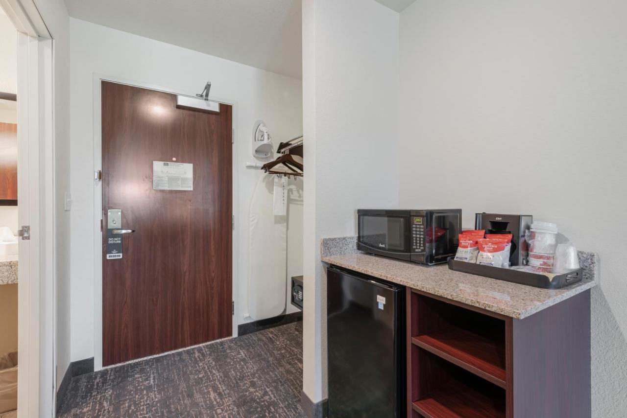 Cobblestone Hotel & Suites - Urbana Dış mekan fotoğraf