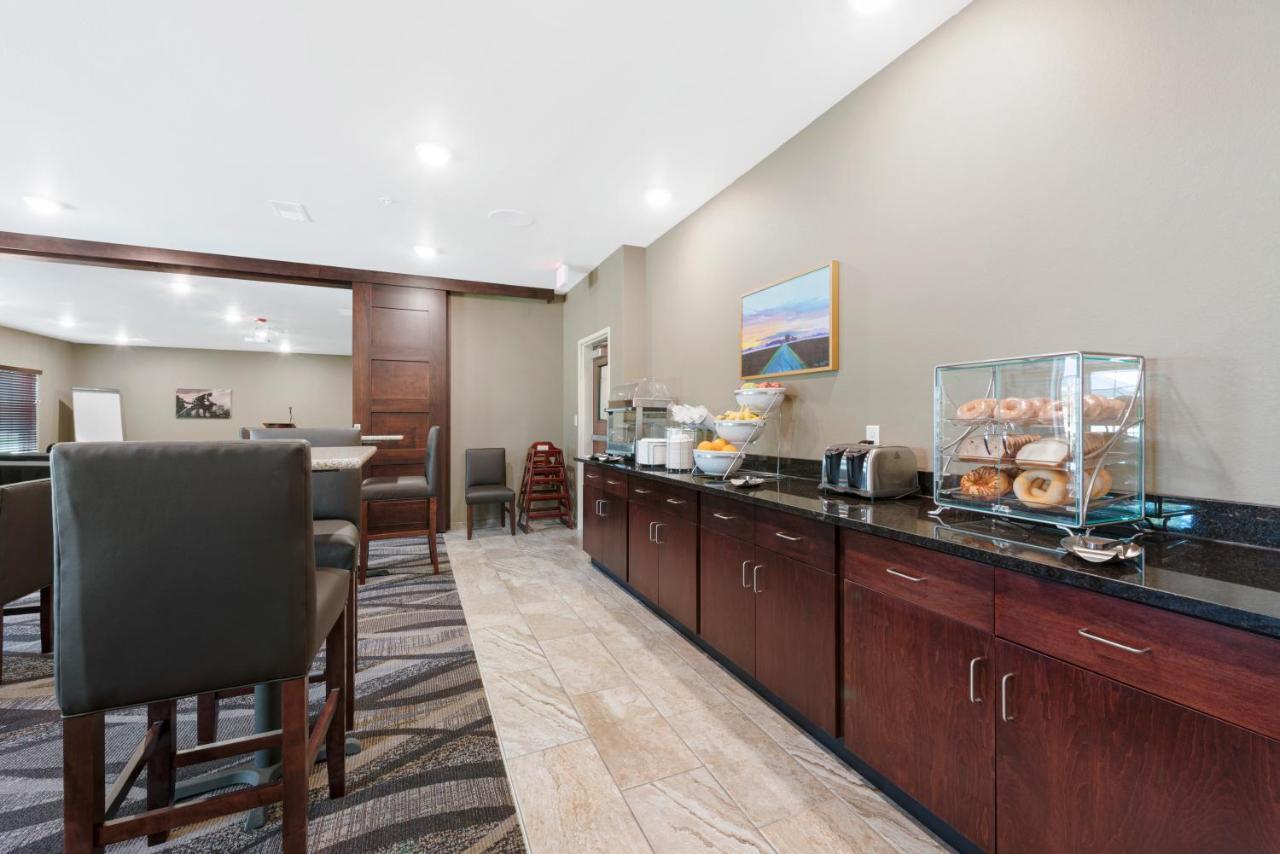 Cobblestone Hotel & Suites - Urbana Dış mekan fotoğraf