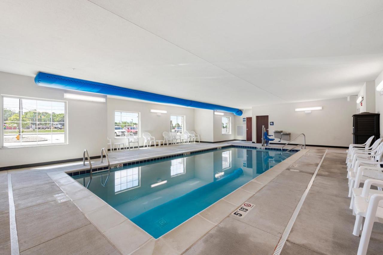 Cobblestone Hotel & Suites - Urbana Dış mekan fotoğraf